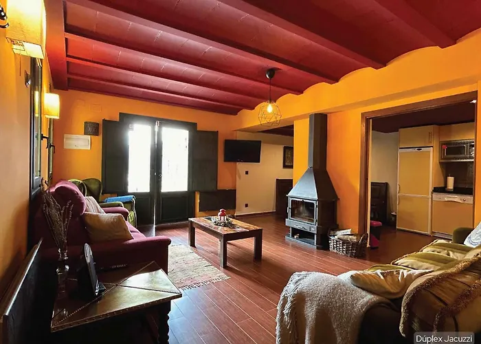 Apartamento ático-dúplex en Casa Rural Fundanal en Hoz de Jaca